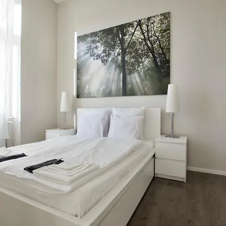 Flatiron Building - By Hi5 Apartment