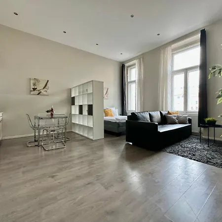 Flatiron Building - By Hi5 Apartment *