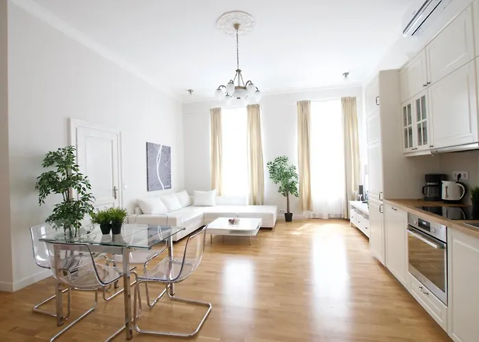 Flatiron Building - By Hi5 בודפשט