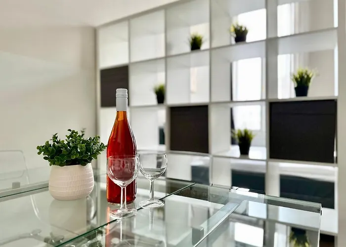 Flatiron Building - By Hi5 בודפשט