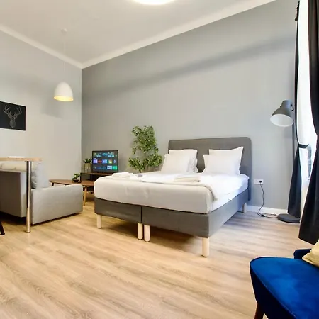 Flatiron Building - By Hi5 *