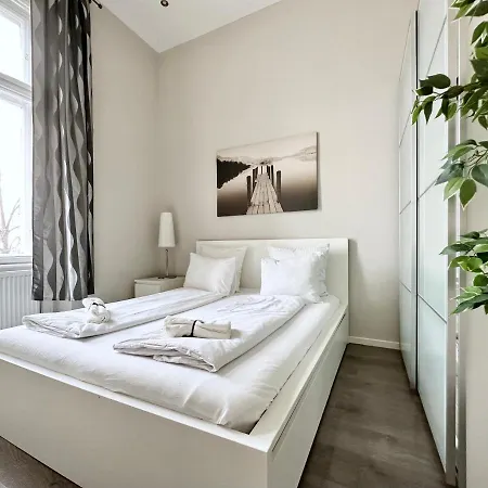 Flatiron Building - By Hi5 Διαμέρισμα Βουδαπέστη