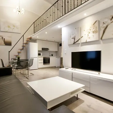 Flatiron Building - By Hi5 아파트